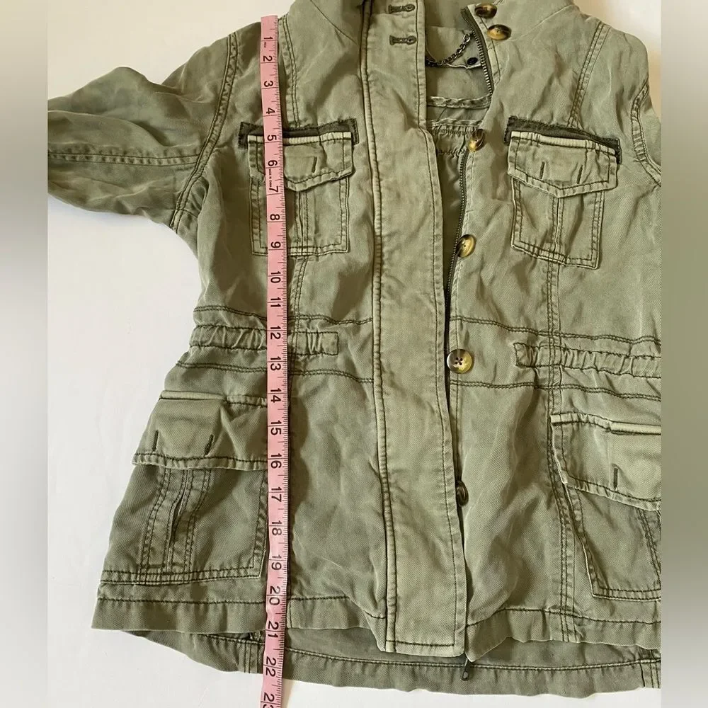Lightweight Military Style Utility Jacket Light Olive 100% Lyocell | Size Small